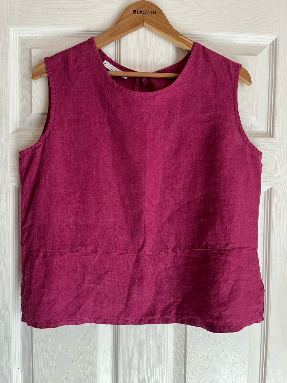 Bryn Walker Basic Tank Top 100% Linen Light
Boxy Womens Sleeveless